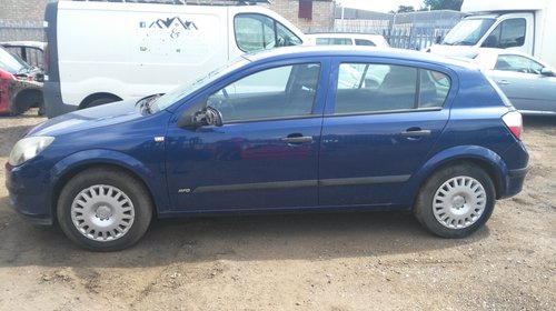 Bara fata Opel Astra H 2005 Hatchback 1.4