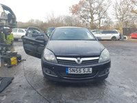 Bara fata Opel Astra H GTC