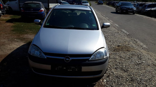 Bara fata Opel Corsa C 2003 hatchback 1.0