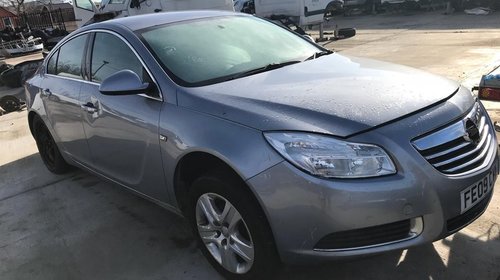 Bara fata Opel Insignia din 2009