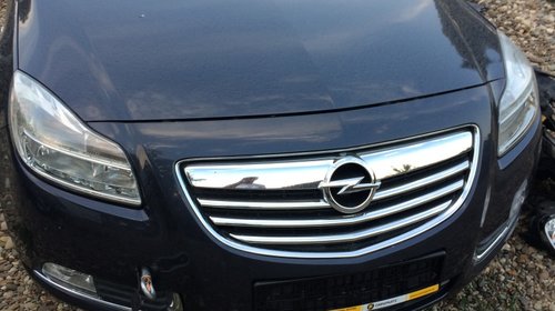 Bara fata Opel Insignia