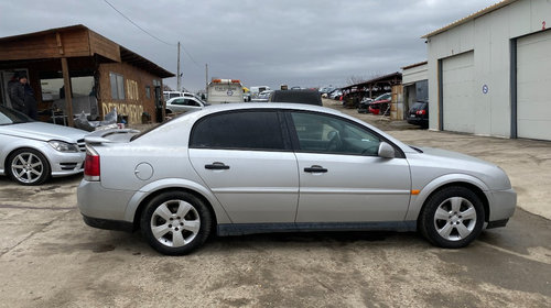 Bara fata Opel Vectra C 2003 limuzina 2.2 dti