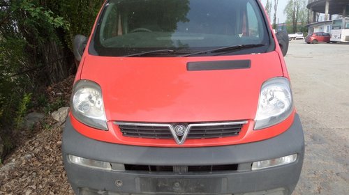 Bara Fata Opel Vivaro din 2005