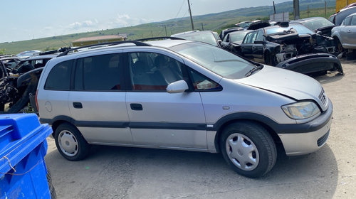 Bara fata Opel Zafira 2002 Familiar 1,6 benzina