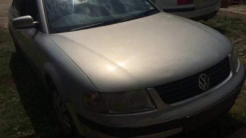 Bara fata Passat B5.5 2003 completa cu grile si fusta, 1.9 tdi