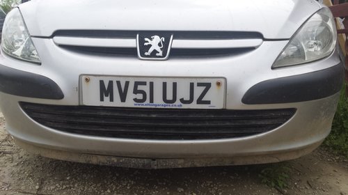 Bara fata peugeot 307 completa cu bandouri si emblema