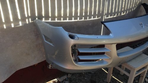 Bara fata Porsche Cayenne 2008-2011, in stare foarte buna, originala