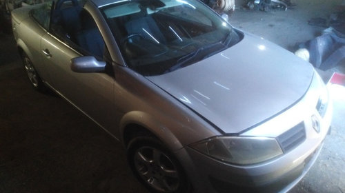 Bara fata Renault Megane 2 2005 Cabrio 1.6 benzina (K4M)