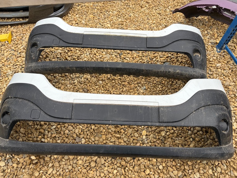 Bara fata Renault Trafic 3 2014/2015/2016/2017/2018/2019/2020