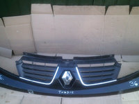 Bara fata Renault Trafic, partea de sus cu sigla, 623100247R, 93856148, an 2007-2014