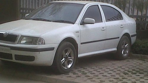 Bara fata skoda octavia 1 din 2007