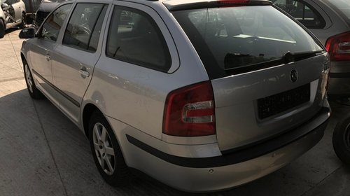 Bara fata Skoda Octavia 2007 break 1.9