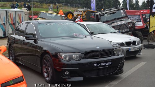 Bara fata /spate +set praguri Body kit Bmw E6