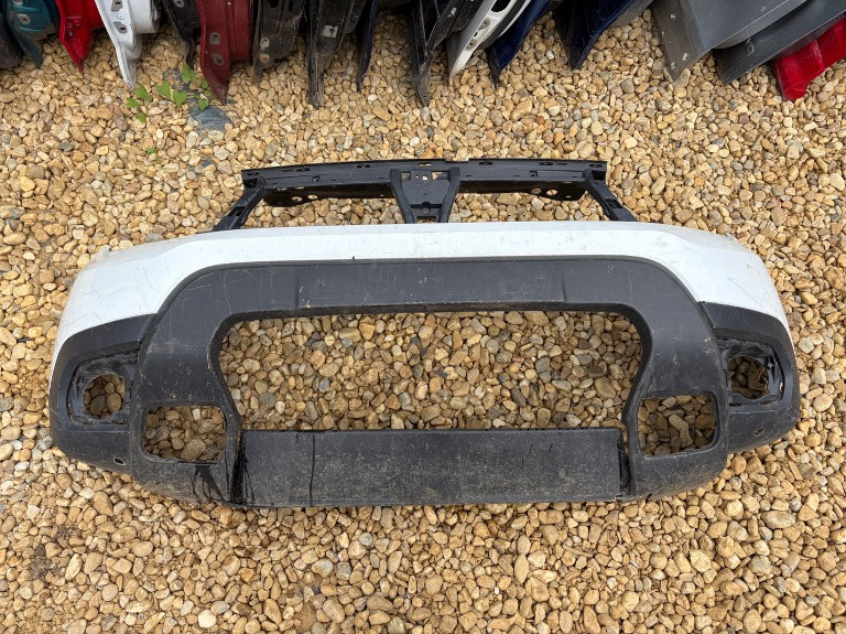 Bara fata + spoiler Dacia Duster 2 2017/2018/2019/2020/2021/2022