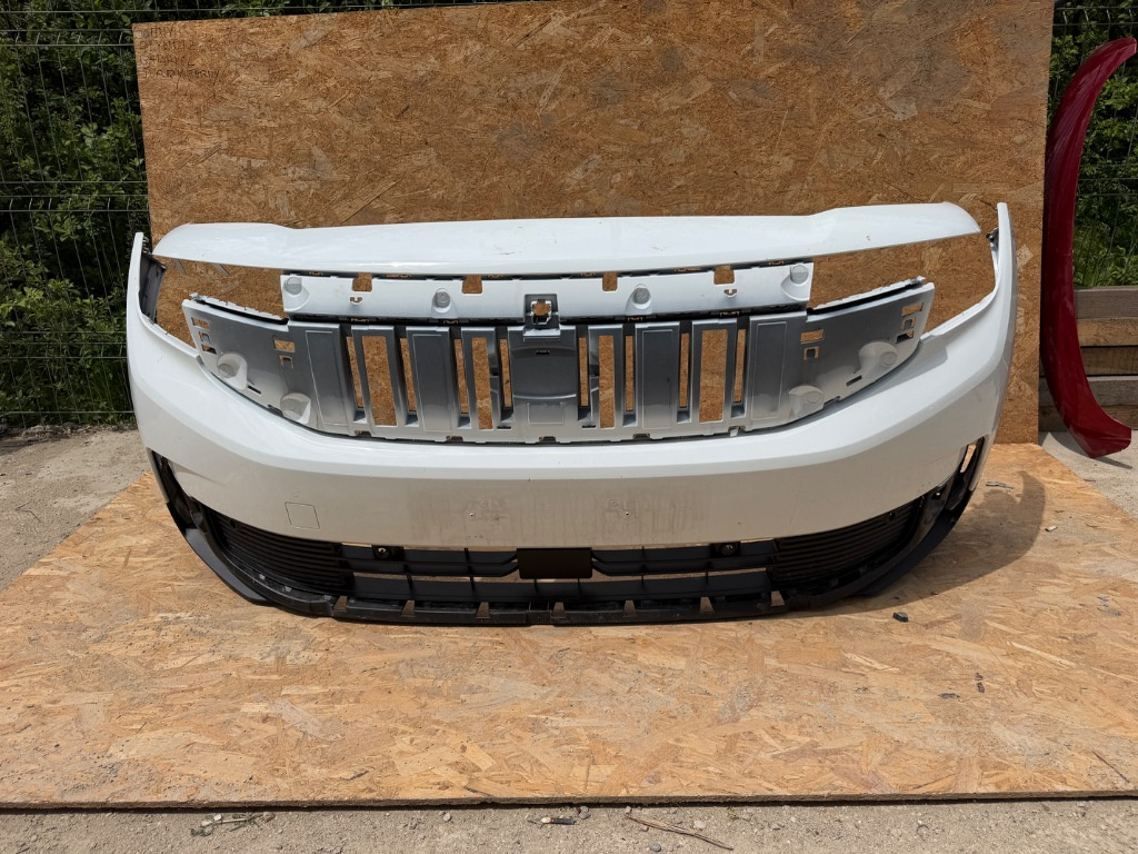 Bara fata + spoiler inferior Ford Explorer EV 2024/2025/2026
