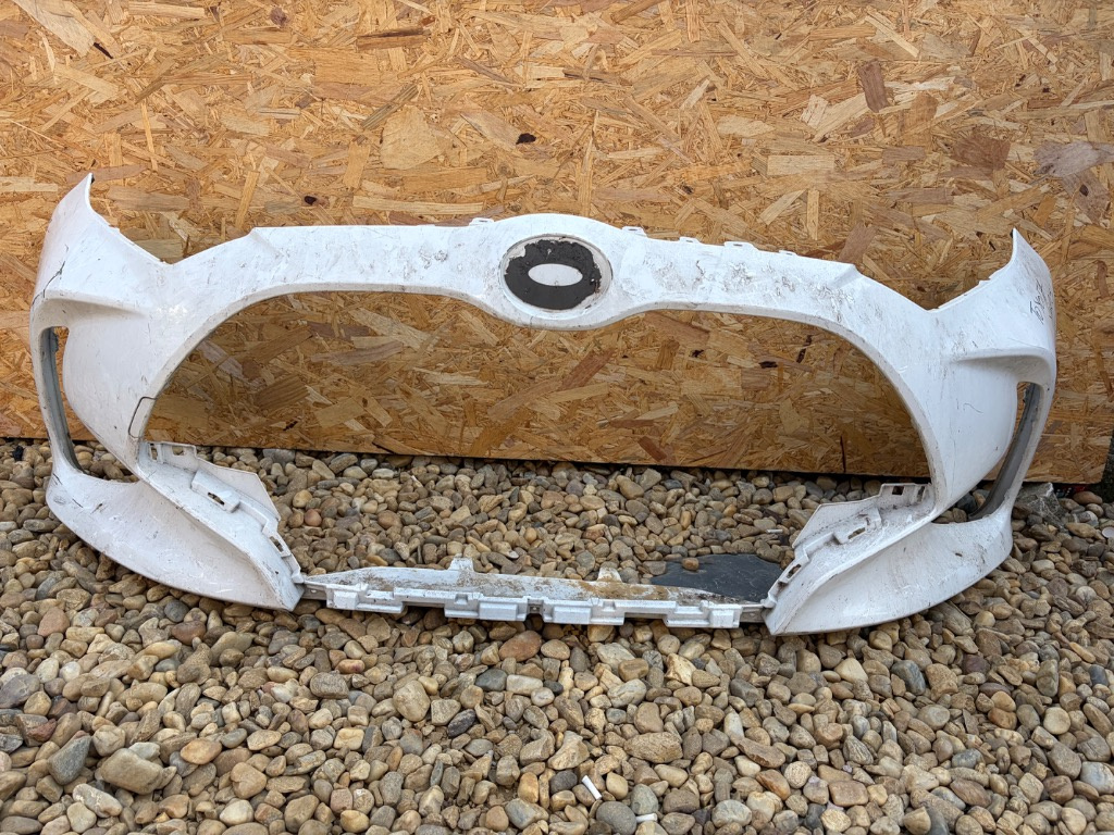 Bara fata Toyota Yaris 4 2020/2021/2022/2023/2024