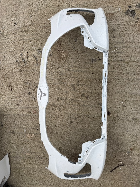 Bara fata Toyota Yaris Mazda 2 2020/2021/2022/2023/2024 Alba