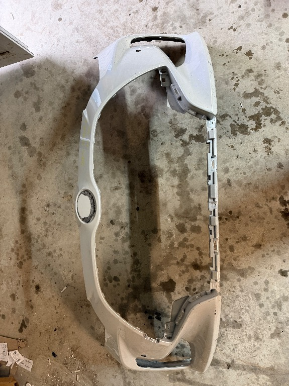 Bara fata Toyota Yaris Mazda 2 Alba 2020/2021/2022/2023/2024