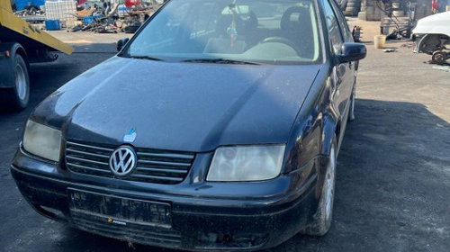 Bara fata Volkswagen Bora 2001 Berlina 1.9