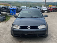 Bara fata Volkswagen Golf 4 1999 hatchback 1,6 mpi