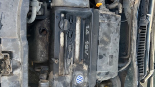Bara fata Volkswagen Golf 4 2001 Hatchback 1.4 benzină 16 valve