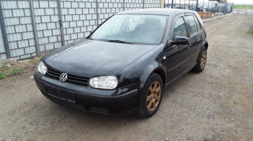 Bara fata Volkswagen Golf 4 2002 hatchback 1.