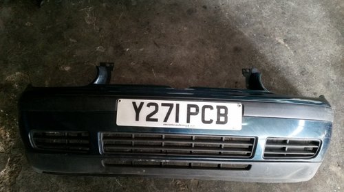 Bara fata Volkswagen Golf 4 diferite culori