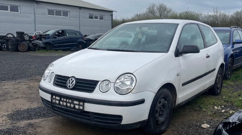 Bara fata Volkswagen Polo 9N 2003 Hatchback 1.9 SDI