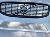 Bara fata Volvo xc60 2018 r design