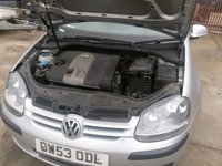 Bara fata VW Golf 5 1.6 FSI 6+1