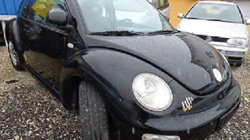Bara fata VW New Beetle