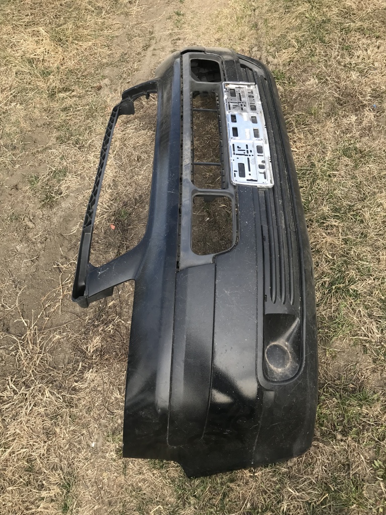 Bara fata VW T5 cu ceva defecte se vede clar in poze