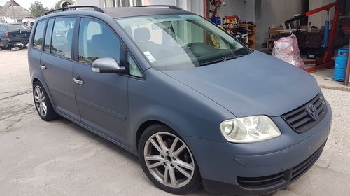 Bara fata VW Touran 2005 BREAK 2.0 PDDI