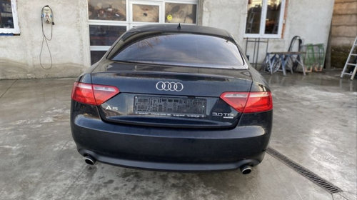 Bara spate Audi A5 8T 2008 model 2 usi LZ9Y