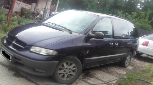 Bara spate Chrysler Grand Voyager 1998 7 LOCU