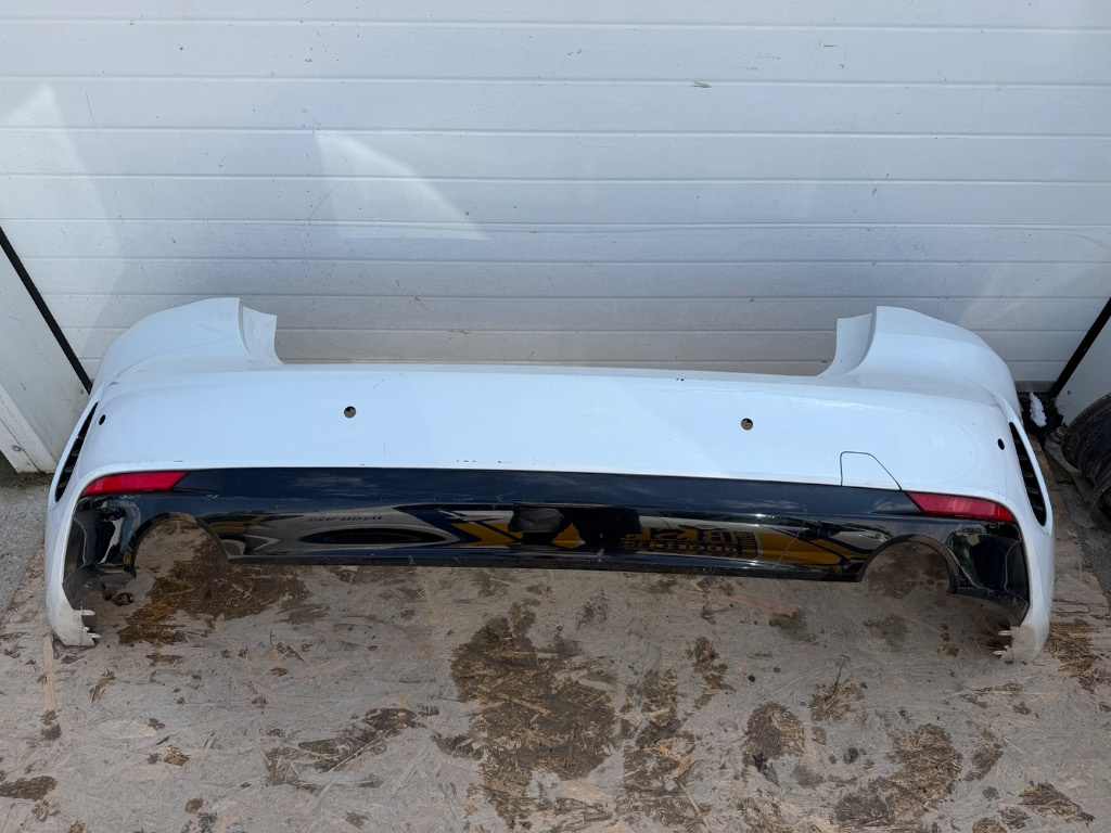 Bara spate completa BMW SERIA 4 G22 G23 G24 G26 M Pachet 2020/2021/2022/2023/2024