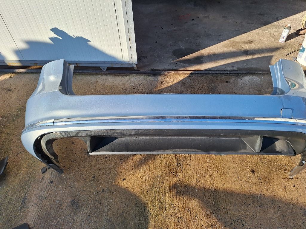 Bara spate completa vw passat b7 break COD culoare LC7Z.