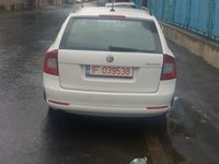 Bara spate cu senzori parcare culoare alb skoda octavia II combi facelift 2009-2013