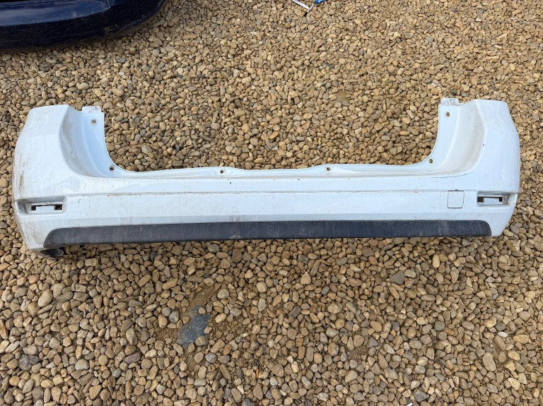 Bara spate cu spoiler Dacia Logan 2 MCV 2013/2014/2015/2016/2017/2018/2019/2020