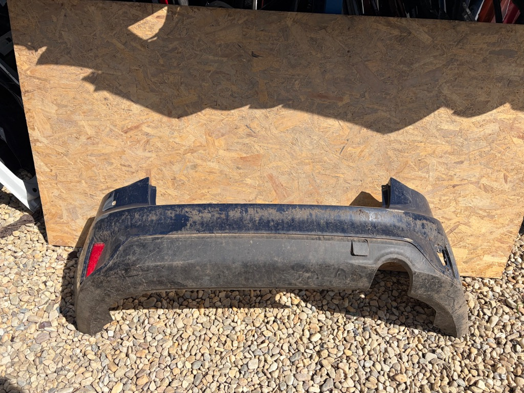 Bara spate cu spoiler Ford Focus 4 Hatchback 2018/2019/2020/2021/2022