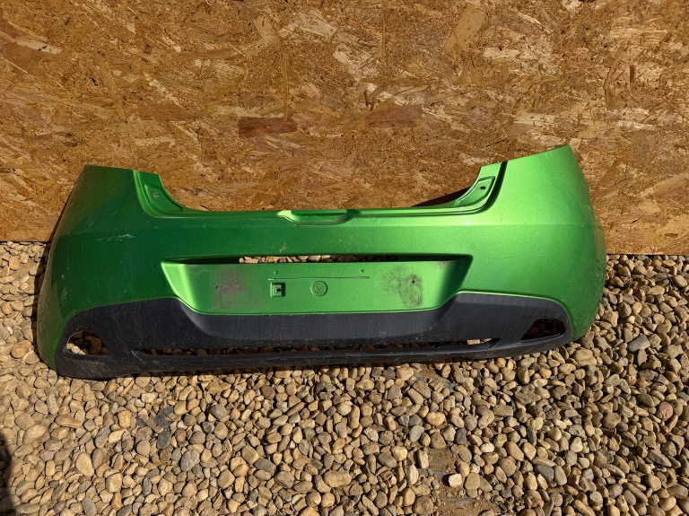 Bara spate cu spoiler Mazda 2 Verde 2008/2009/2010/2011/2012/2013/2014