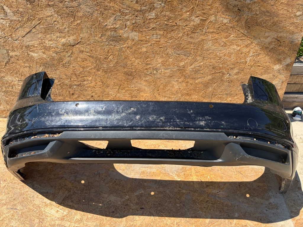 Bara spate cu spoiler Volkswagen Passat B8 COMBI BREAK 2015/2016/2017/2018/2019