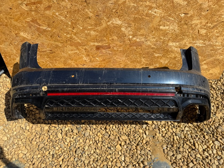 Bara spate cu spoiler Volkswagen Touareg 3 CR R-Line 2019/2020/2021/2022/2023/2024