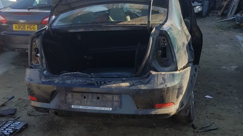 Bara spate Dacia Logan 2005 Berlina 1.6 MPI