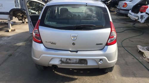 Bara spate Dacia Sandero