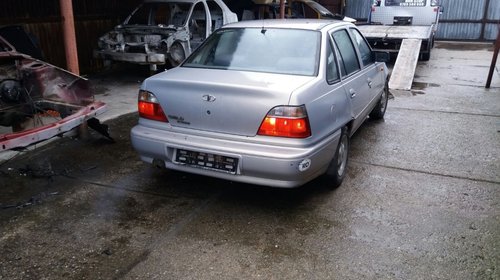 Bara spate Daewoo Cielo 1999 BERLINA 1.5