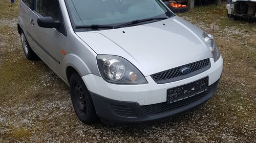 Bara spate Ford Fiesta 2007 hatchback 1.4 td ambient