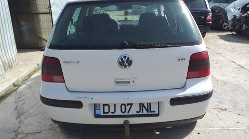 Bara spate golf 4 hatchback