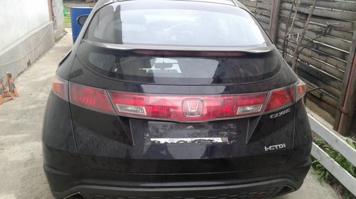 BARA SPATE HONDA CIVIC 2005 NEAGRA COMPLETA IMPECABILA