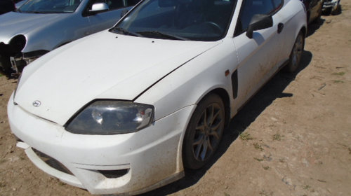 Bara spate Hyundai Coupe 2004 Berlina 2.0